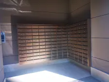 出大门100米就是轻轨站,龙湖物业,小区环境好