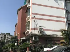 花卉园观音桥双轻轨 别墅带露台 安静舒适 南北统透