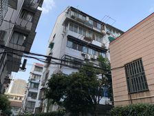 一梯二户,得房率高。精装两年拎包入住,全明全亮
