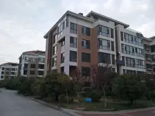 沿海全封闭多层社区 一二楼复式 采光好