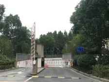 一楼总价低边套,房龄新,配套设施好,小区环境好