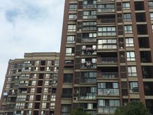 小区第二排边套,开发商统一标准,采光好视眼无遮挡