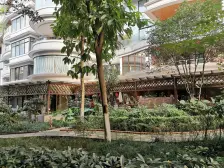 业主急售。大露台,可看江,看渝中半岛,夜景漂亮。