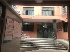 房东诚意出售,电梯房,精装修可以直接拎包入住