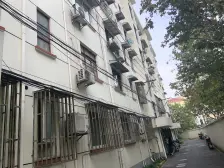 近地铁,客厅南北通,全明户型,采光好,位置好。