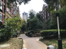 位于小区中间位置安静,户型居住舒适度高,