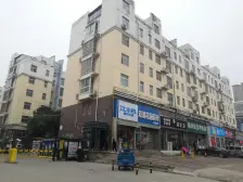 双湖大道 地铁口 简单装修 直接入住