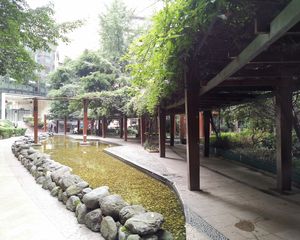 水漪袅铜2室2厅南