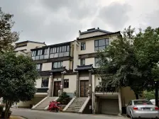 万科物业,三室两卫,电梯高层,看房方便,临湖小区,诚心出售