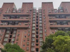 近地铁 交通便利 采光不错 精装修 拎包入住