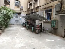 苏圃路教师宿舍 南北通透,采光好 装修好,环镜优美 中间楼层