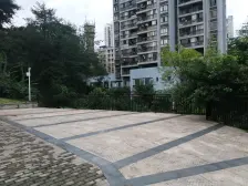 九公里轻轨站旁装修新楼龄新都和广场旁生活配套完善