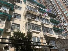 一狮+五轨交汇+东边套+朝南一室一厅+中间楼层采光好
