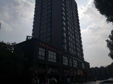步行街旁嘉盛银座易出租...