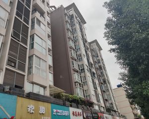 格林君典2室1厅西南