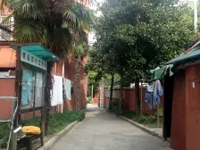 地铁口20米,三条轨道,租售比高