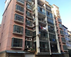 力德名仕花园5室2厅南