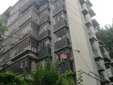 石桥铺 业主诚心出售 采光好 户型方正 看房方便