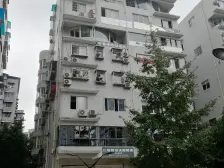 南方花园B区 5室2厅 东