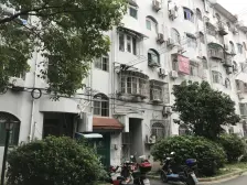 近地铁 三房满足一家人居住 南北通 有车位