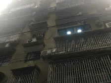 牛角沱轻轨站1房1厅电梯房 采光好户型方正 出入方便