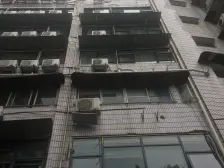 解放碑七星岗妇幼保健院旁丨平上8楼丨大两房带双阳台