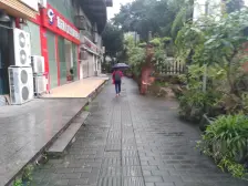 南开旁,距离三峡广场近,电梯大三房,单价低