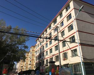 东风路 小区大好停车 业主诚心出售 价格可议