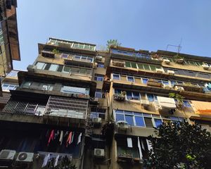 上营坊南北通透,采光好近地铁视野好,诚心出售