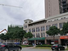 塞纳湖畔,带大阳台大平层,精装修拎包入住