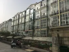 新楼中楼 4室2厅 南