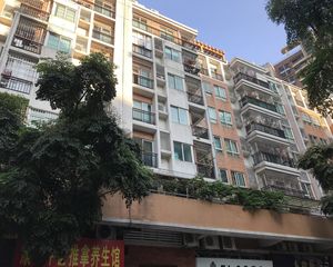 户型方正,近地铁口万象汇,近顺峰