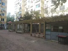 西山街工行 机车厂家属楼3楼 南北向采光好 急售