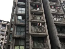 商圈楼上 电梯房 装修保持很好 业主安心卖 价格可谈