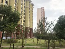 房子是南北2房采光无遮挡视野开阔高楼层景观