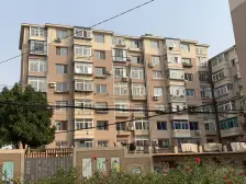 房子户型好,精装修,配套完善,交通便利有地铁。