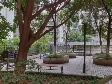 轻轨18号线旁 正规大两房出售