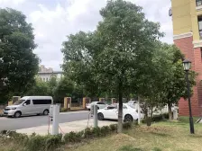 房子是南北通透3房,采光无遮挡,视野开阔