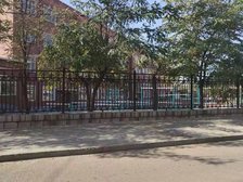 业主诚意出售,小区绿化好,停车方便,看房方便。