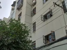 主卧朝南,环境优美,居家装修,诚意出售