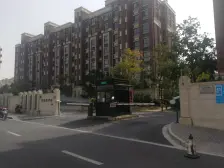 近21号线 好楼层 满五 诚心出售 随时看房飞机户型