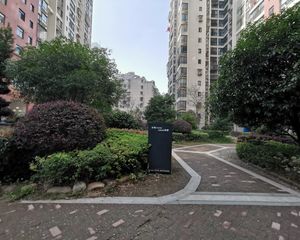 万家丽近长郡芙蓉满五唯一精装电梯两房户型好