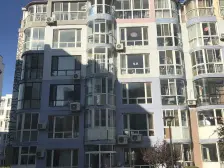 鹏辉新纪元,南北通厅,1楼相当于2楼,近万达地铁