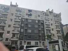 看房方便 复试楼 带个大露台 双气房 新小区 诚心出售