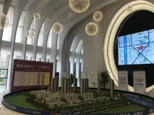 新小区环境优美,出门地铁商场,相当便利