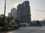 在建工地远景仰视图