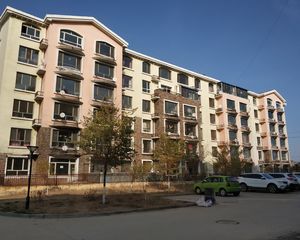 万和城一期步梯三楼标准户型诚心出售