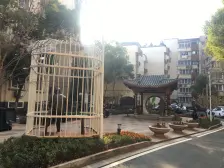 此房户型手续齐全,格局好,采光好,无遮挡,出行方便