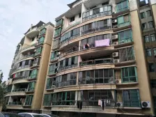 星加坡花园 南北通透,采光好 装修好,环镜优美 近地铁 视野好,诚心出售