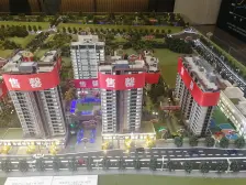 通透格局,大花园端户,住家安静,配套设施齐全。